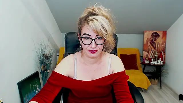 Cassandra Hotty online show from February 10, 2025, 7:36 am