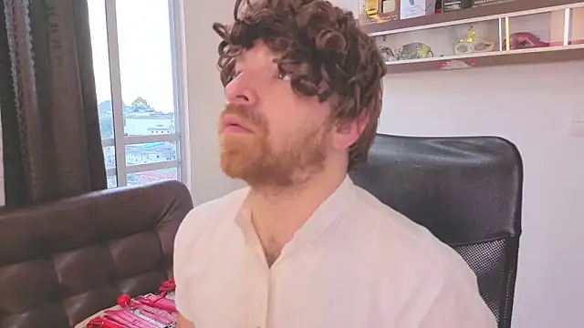 michacosio online show from November 9, 2025, 9:46 pm