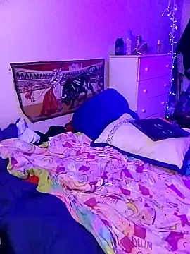 cammyquart online show from December 24, 2024, 7:06 am