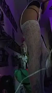 cammyquart online show from October 21, 2025, 9:48 pm