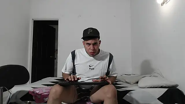 Sofiafuck20 online show from March 15, 2025, 11:39 pm