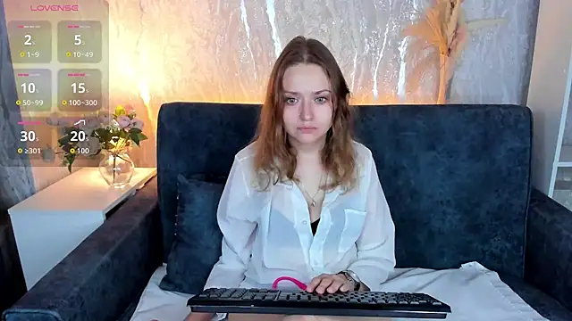 Snapshot of Linda_Bryant chatting on July 26, 2026, 1:03 am Linda Bryant online show from July 26, 2026, 1:03 am