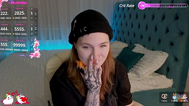  Chlo  e online show from February 3, 2025, 5:18 am