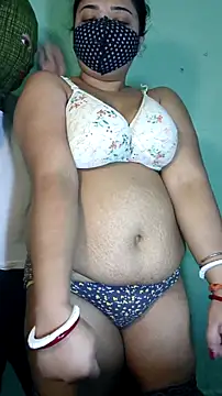 Snapshot of hotty_Sexy-couple chatting on March 13, 2025, 2:49 am hotty Sexy-couple online show from March 13, 2025, 2:49 am