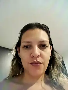 Snapshot of Mia_Hampton chatting on February 2, 2025, 3:32 am Mia Hampton online show from February 2, 2025, 3:32 am