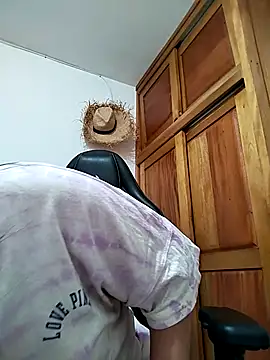 Snapshot of Mia_Hampton chatting on September 17, 2025, 7:48 pm Mia Hampton online show from September 17, 2025, 7:48 pm