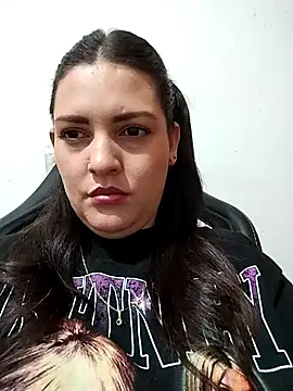 Mia Hampton online show from January 8, 2026, 4:42 pm