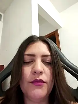 Snapshot of Mia_Hampton chatting on February 8, 2026, 9:18 pm Mia Hampton online show from February 8, 2026, 9:18 pm