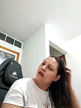 Snapshot of Mia_Hampton chatting on February 17, 2026, 9:10 pm Mia Hampton online show from February 17, 2026, 9:10 pm