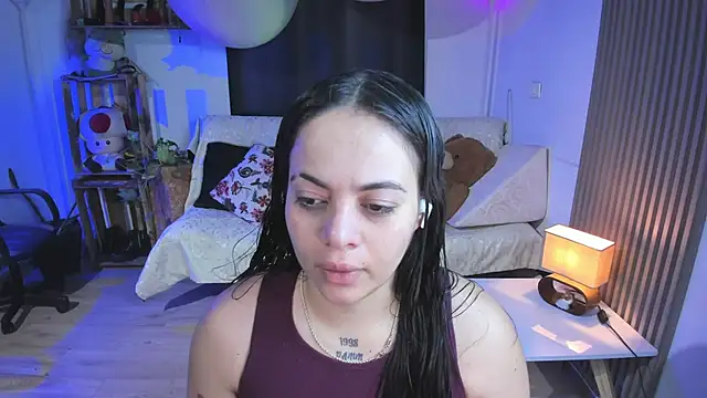 Cuttiealice online show from February 9, 2025, 1:14 pm