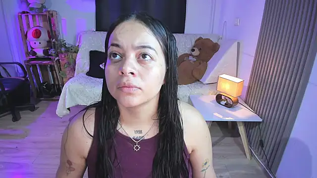 Cuttiealice online show from February 14, 2025, 3:15 pm