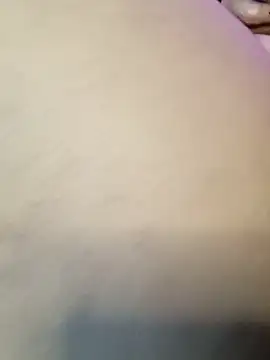 Snapshot of Leticia_goddes chatting on December 16, 2024, 1:31 am Leticia goddes online show from December 16, 2024, 1:31 am