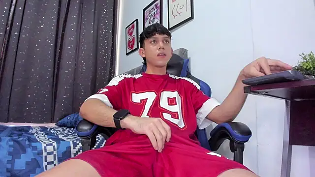 The skinnyguys online show from December 19, 2025, 10:06 pm