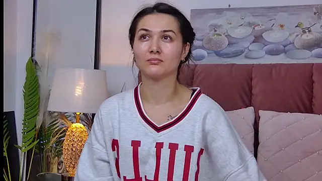 NicolLopeze online show from January 25, 2025, 5:08 pm