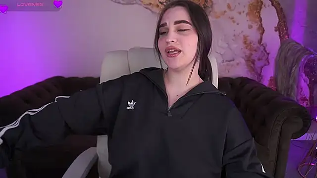 Snapshot of JeysyPotter chatting on February 8, 2025, 9:04 pm JeysyPotter online show from February 8, 2025, 9:04 pm