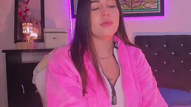 zoe kittylove online show from March 15, 2025, 9:19 am