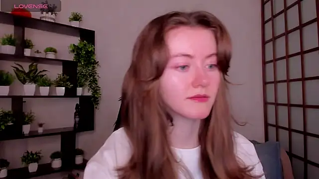 KateCuddle online show from February 16, 2026, 2:40 am