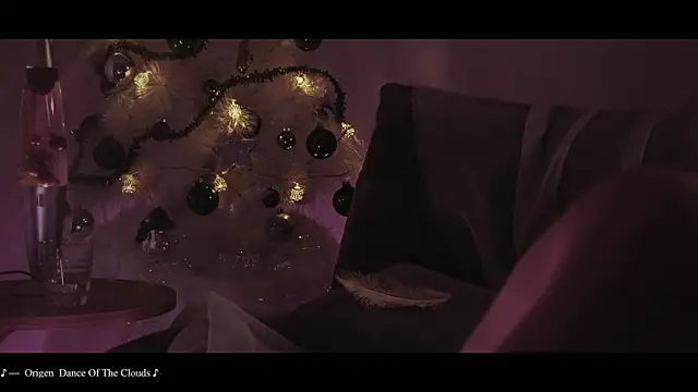 WebCora online show from January 5, 2025, 9:36 pm