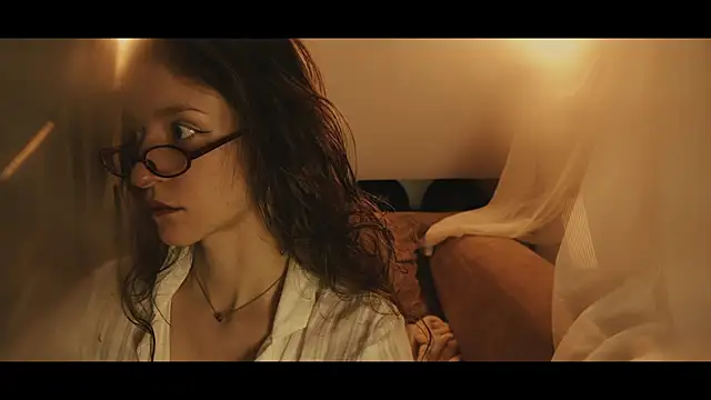 WebCora online show from November 5, 2025, 5:57 pm