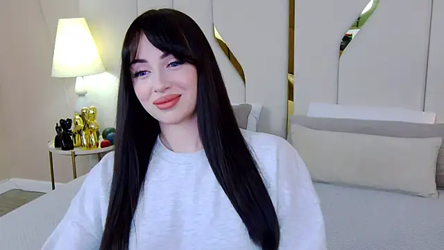 Betty Bridge online show from September 18, 2025, 5:53 am