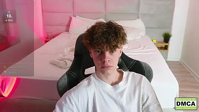 cute thomas online show from February 5, 2025, 12:31 am