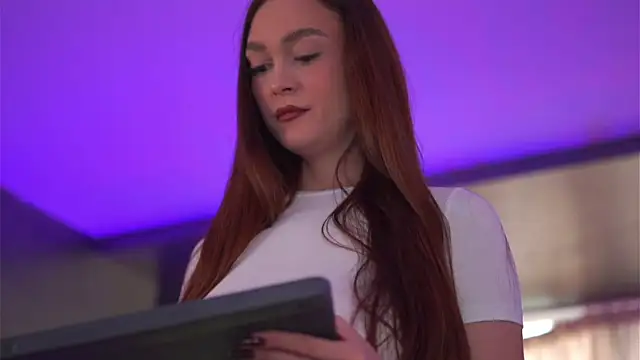 HotSkinnyX online show from September 20, 2025, 6:25 am