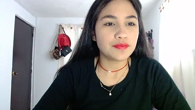 InocentHeaven1 online show from December 24, 2024, 11:49 am