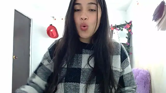 InocentHeaven1 online show from February 19, 2025, 3:49 pm