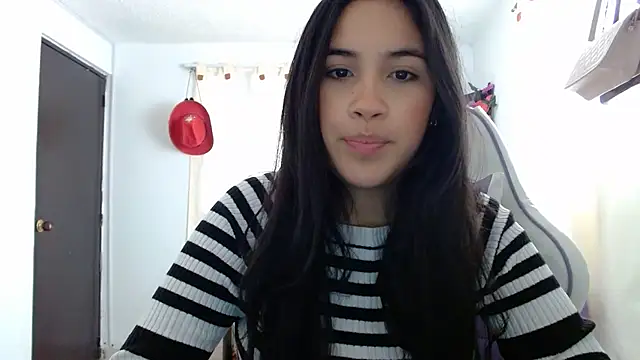 InocentHeaven1 online show from February 26, 2025, 12:58 pm