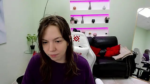 Persephoni online show from March 8, 2026, 3:49 pm