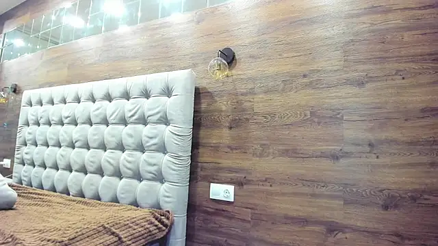 Snapshot of FitKate chatting on November 14, 2025, 1:26 am FitKate online show from November 14, 2025, 1:26 am