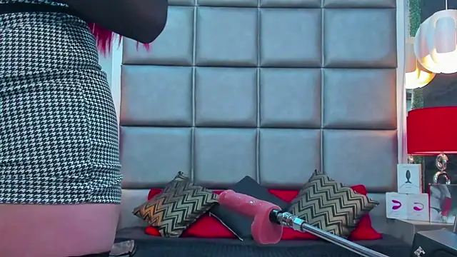 AllissaBrowm online show from April 21, 2026, 4:45 pm