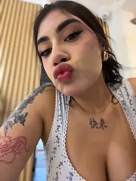 clarachanelricek online show from December 15, 2025, 7:29 pm