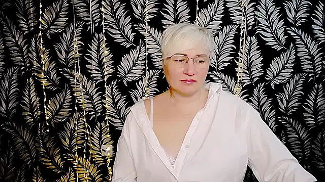 Olivia playful online show from May 10, 2026, 10:31 am