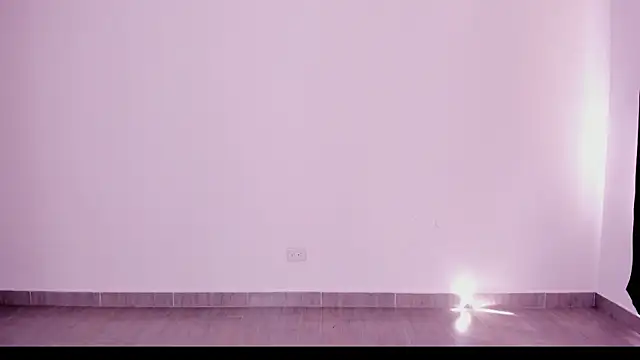 Snapshot of sarasweet_4 chatting on July 6, 2026, 2:14 pm sarasweet 4 online show from July 6, 2026, 2:14 pm