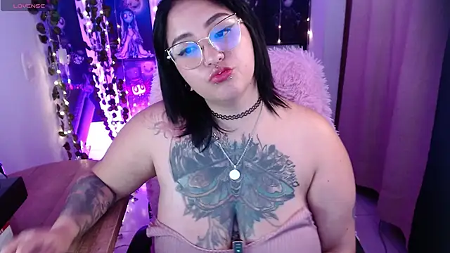  Ali Brinck  online show from January 22, 2025, 7:25 am