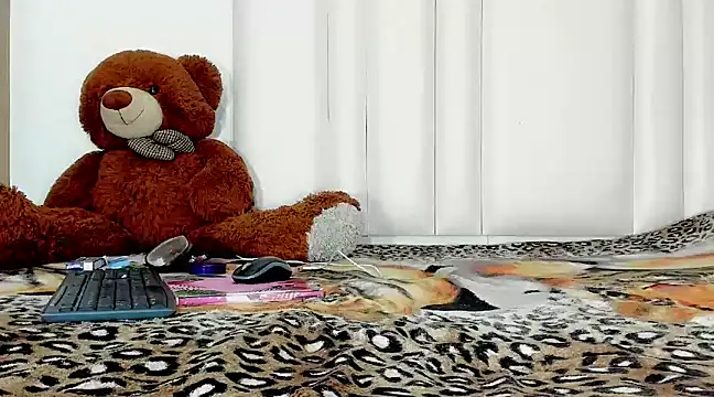 Snapshot of megann_williams chatting on February 14, 2025, 6:51 pm megann williams online show from February 14, 2025, 6:51 pm