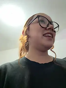 Cherrynoa online show from February 27, 2026, 2:33 am