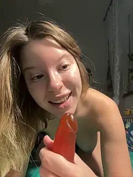 kimczii online show from December 1, 2025, 7:02 am