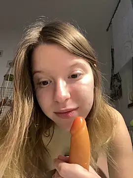 kimczii online show from March 27, 2026, 8:26 am