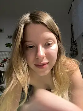 Snapshot of kimczii chatting on May 22, 2026, 6:31 am kimczii online show from May 22, 2026, 6:31 am