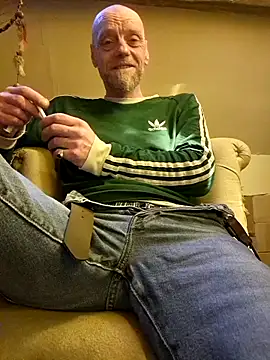 eddouxxx78 online show from March 14, 2026, 4:12 pm