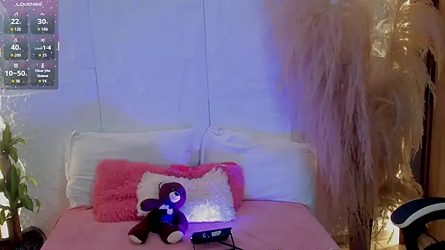 dominique25  online show from July 16, 2026, 1:11 am