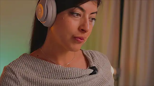 anabelcurvy online show from March 1, 2025, 10:10 pm