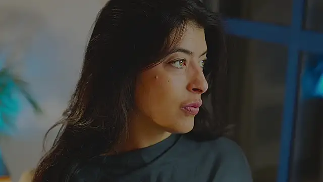 anabelcurvy online show from November 6, 2025, 7:04 pm