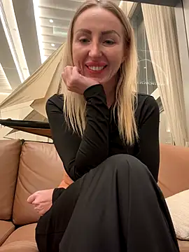 Allys online show from November 9, 2025, 2:04 pm