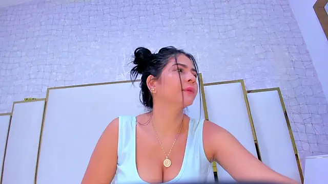 Snapshot of paola_rodriguez chatting on September 20, 2025, 11:44 am paola rodriguez online show from September 20, 2025, 11:44 am