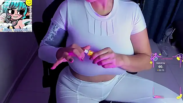 Snapshot of Roxy_clark chatting on February 2, 2026, 8:24 am Roxy clark online show from February 2, 2026, 8:24 am