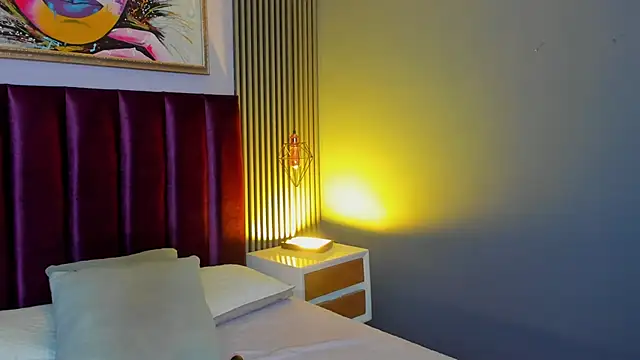 LauraAristizabal online show from March 29, 2026, 12:43 am