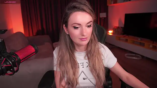 ShyNdWild online show from January 21, 2025, 4:05 pm